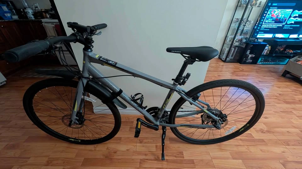 Can North FT-X01 Hybrid Commuter Bike - Like New - photo 2