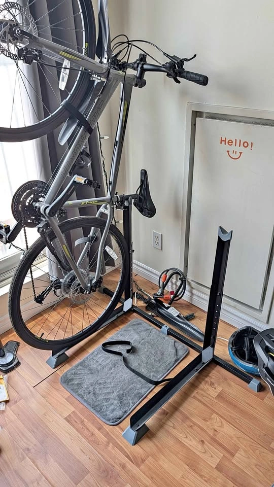 Bike Nook Vertical Bike Stand (Like New)