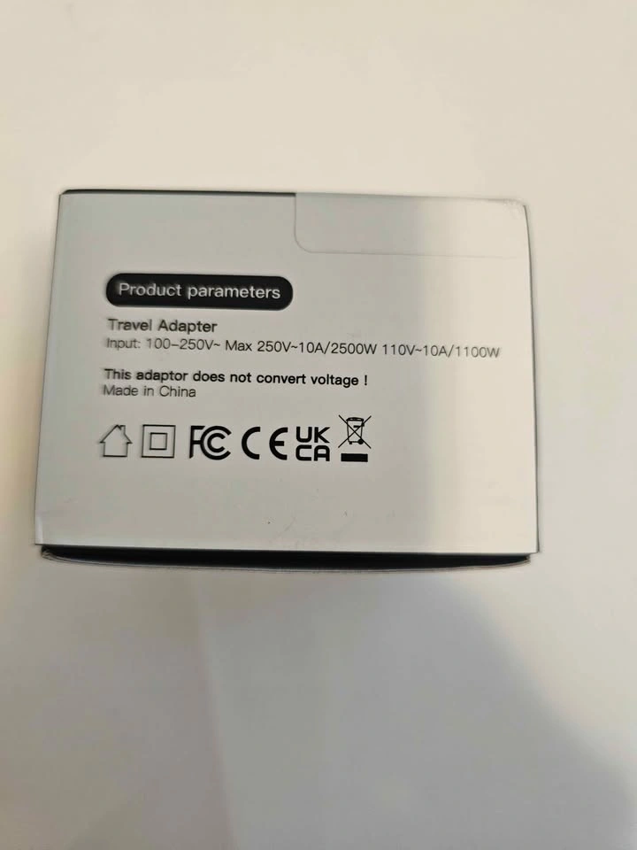 Travel Adapter Worldwide: 5 in-1 - photo 2