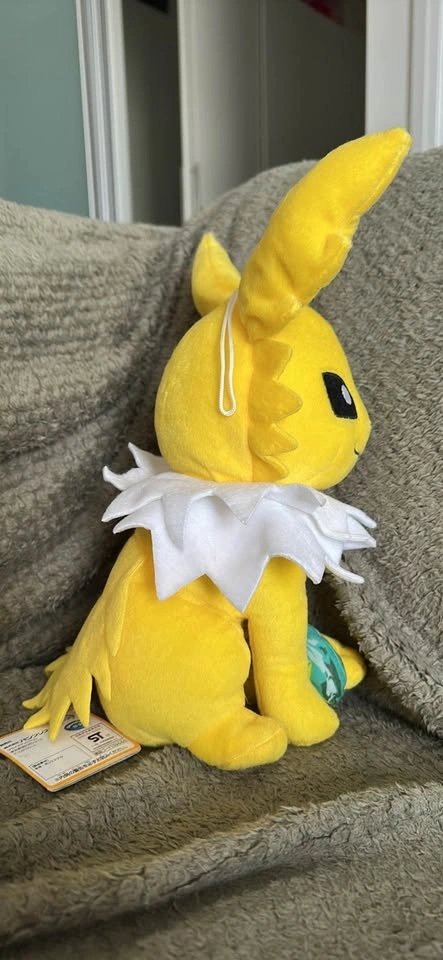 Pokemon Jolteon Plush Toy - photo 3