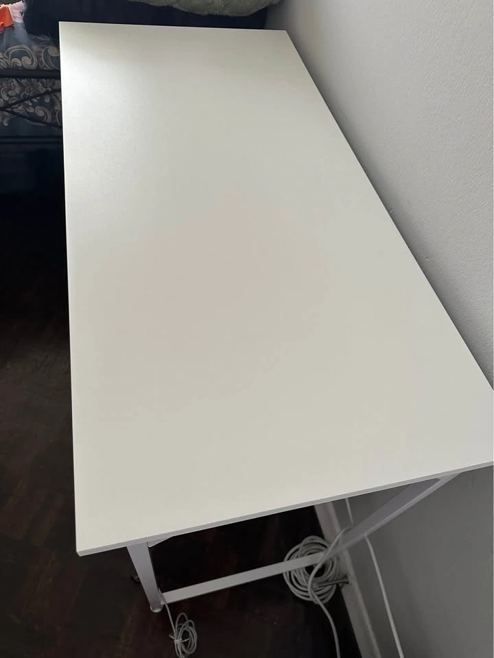 White Minimalist Computer Desk - photo 3