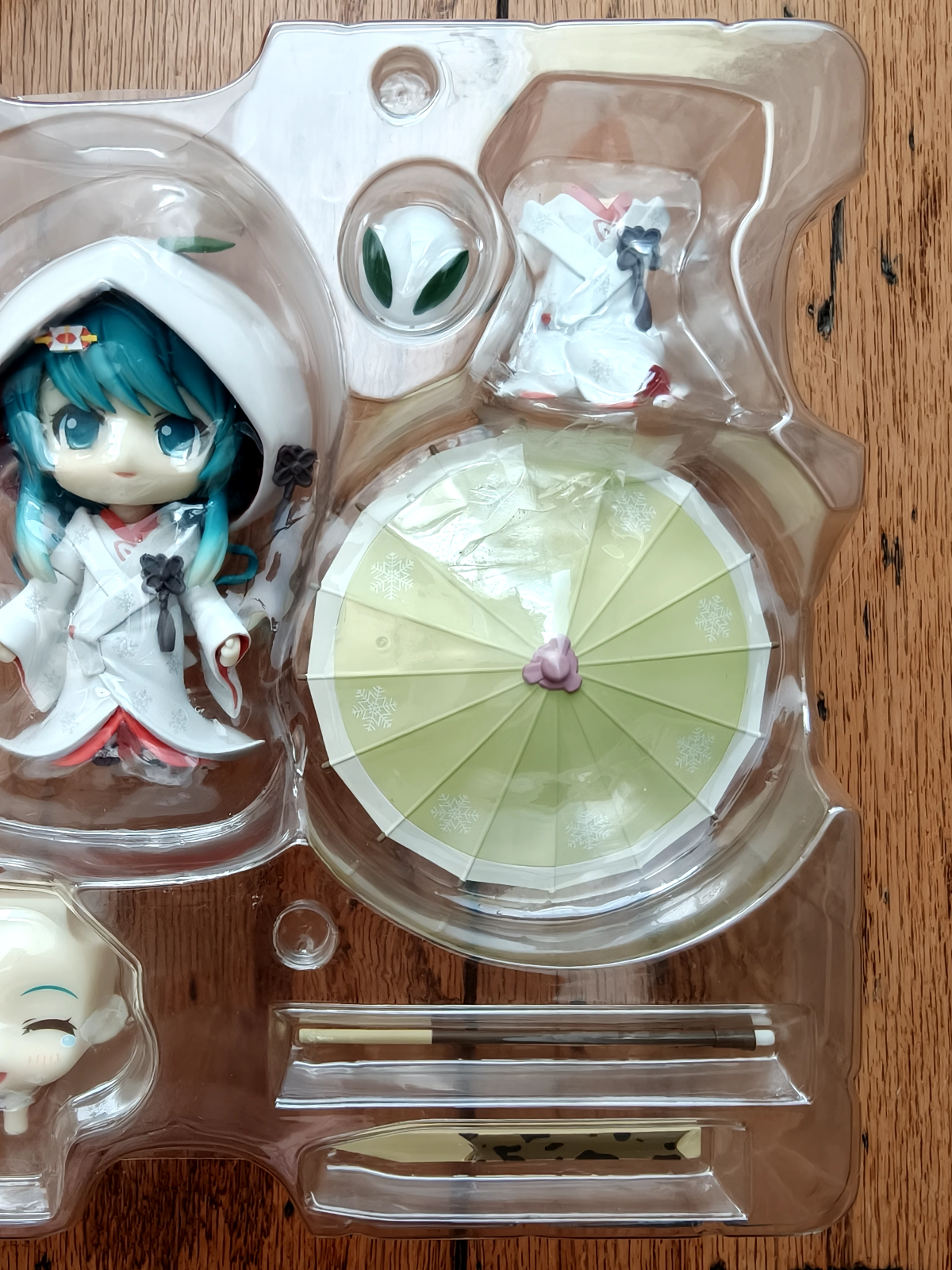 [OPEN BOXED] Hatsune Miku Strawberry White Kimono anime figure - photo 3