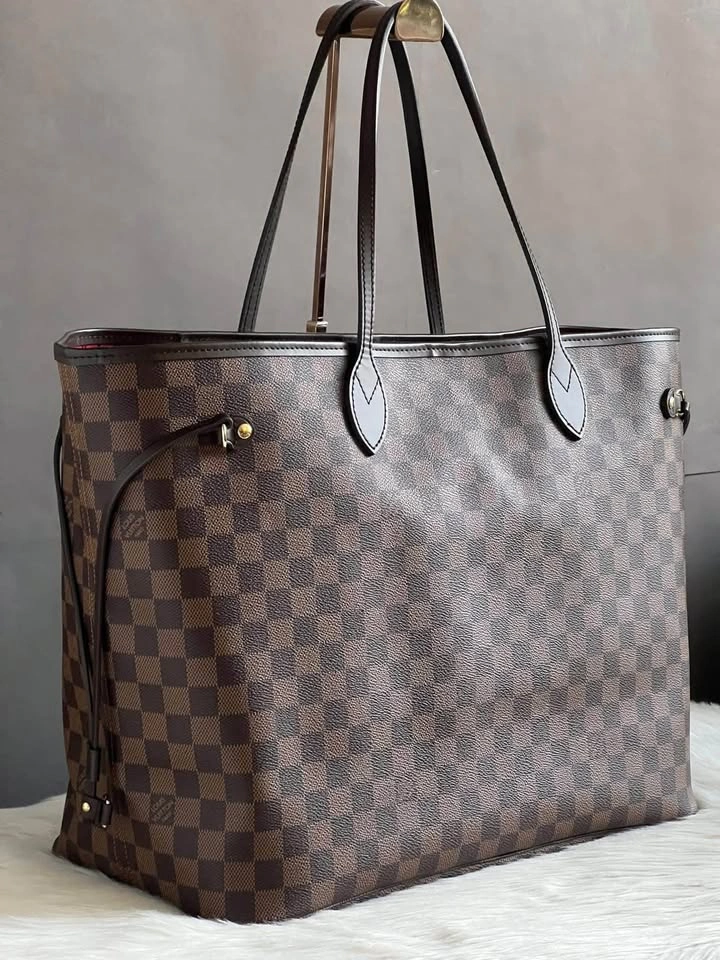 FOR SALE ✨ Brand new Louis Vuitton Neverfull GM - photo 4