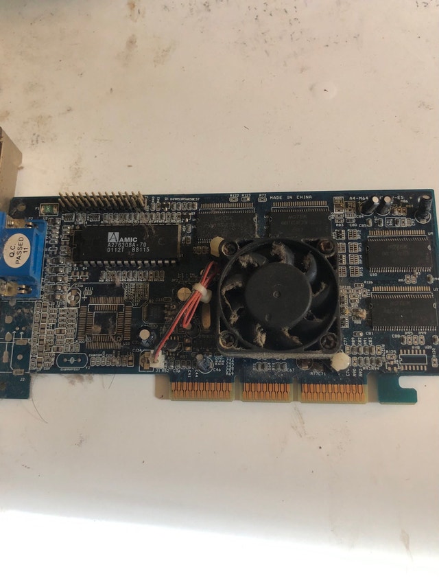 Vintage GPU 32MB SDRAM