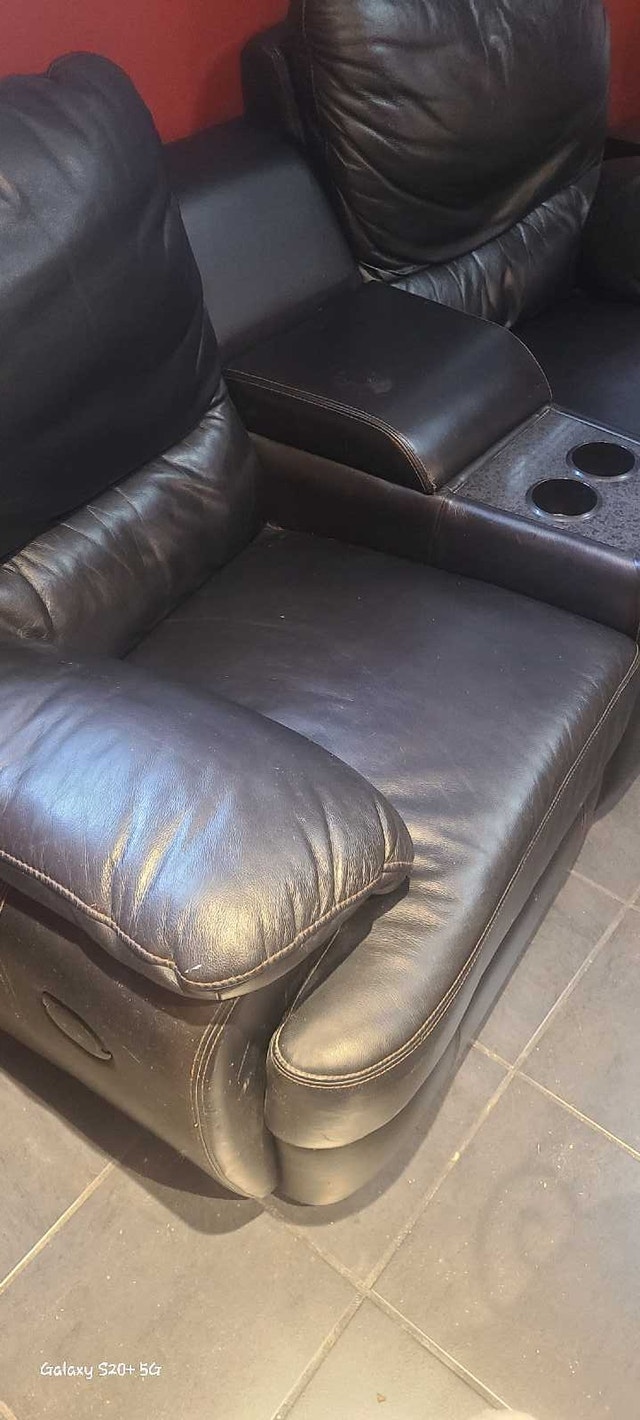 Black Leather Power Recliner Loveseat - photo 2