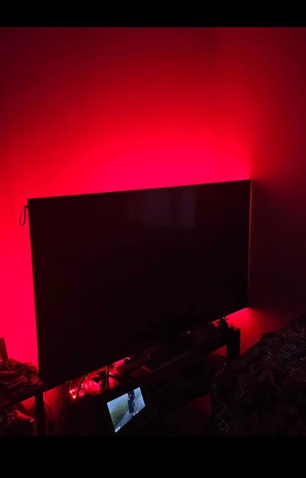 TCL 55" Q-Class 4k UHD HDR QLED Smart Google TV - photo 2