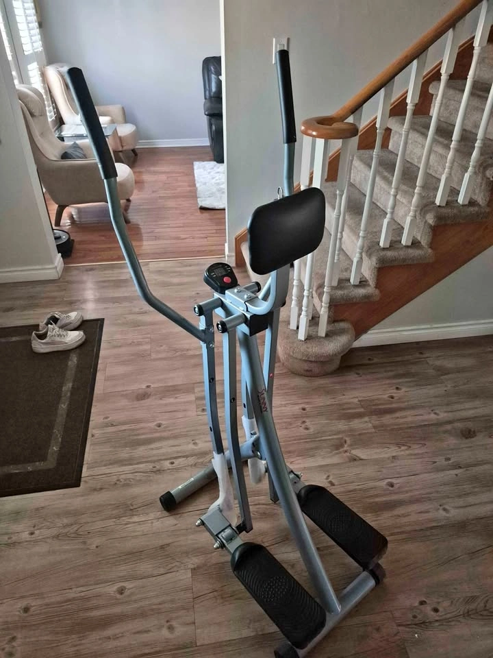Foldable Air Glider Elliptical – Low Impact Home Cardio (Mint Co