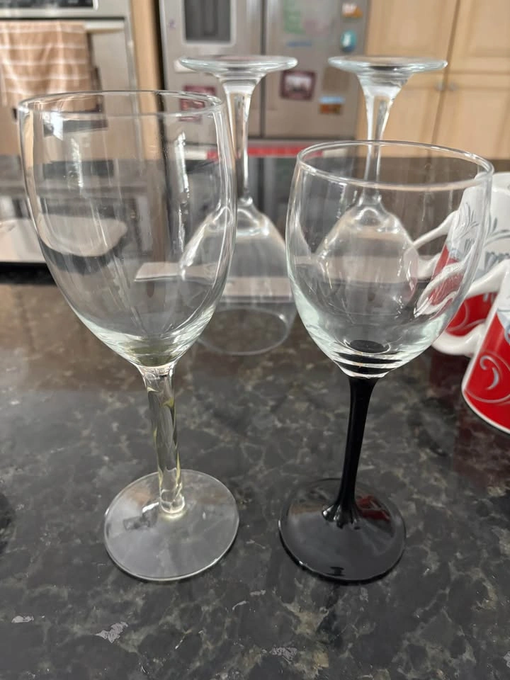 Wine Glasses - photo 2
