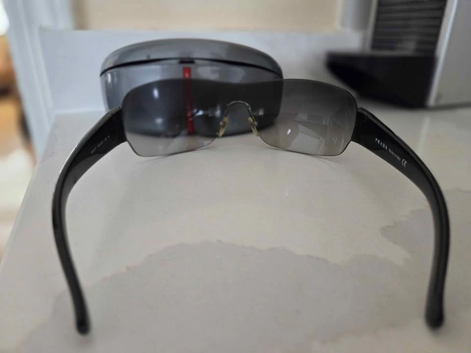 Vintage Prada Linea Rossa Shield Sunglasses - Original Case - photo 4