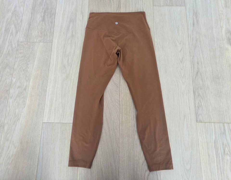 Size 8 Lululemon Align HR leggings - 25 inch - photo 2