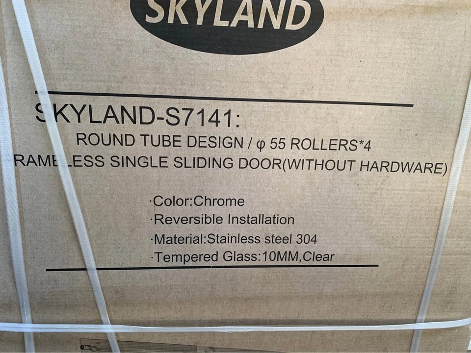 New in box Shower doors - photo 3