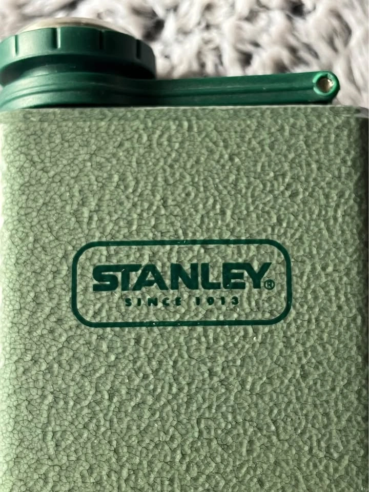 NEW! Stanley Green Flask 8oz - photo 2