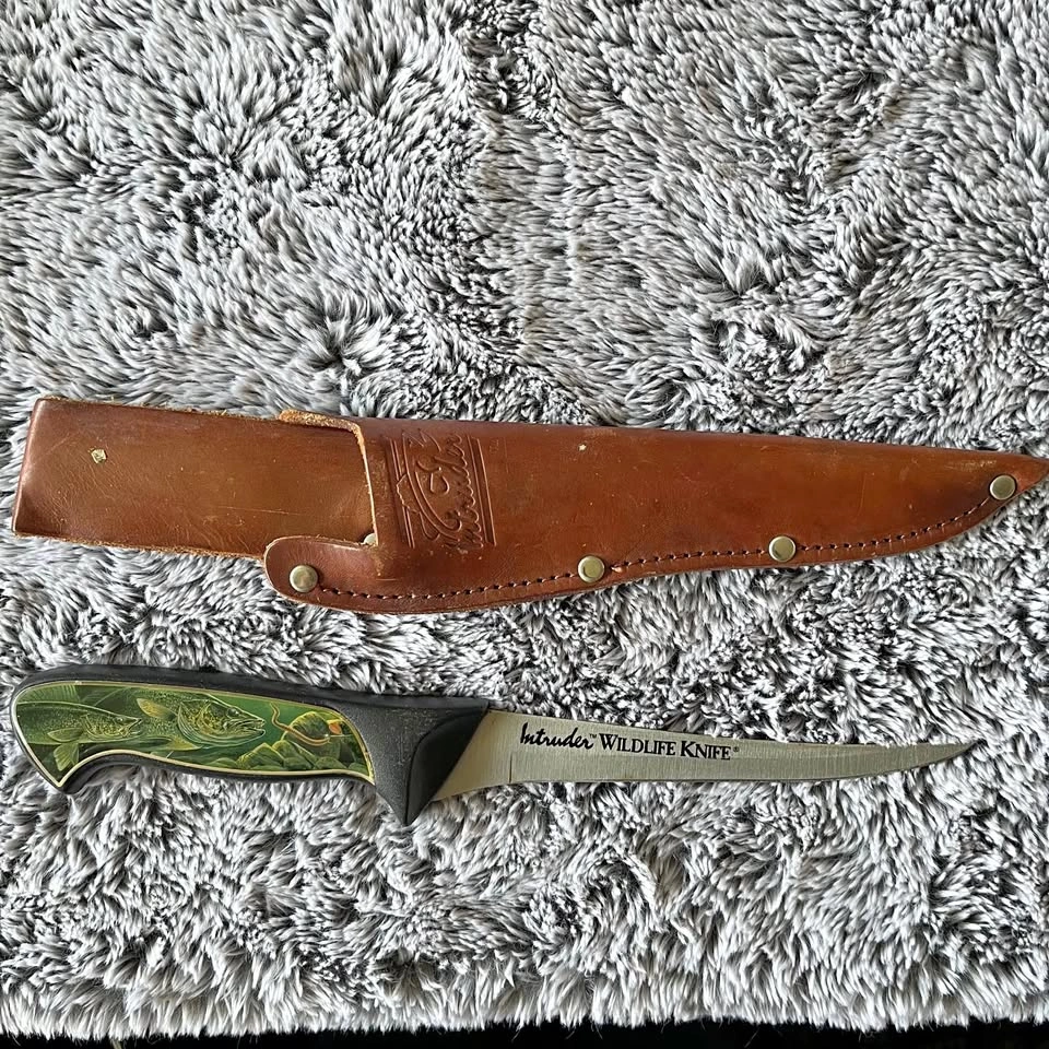 Vintage Intruder Fish Fillet Knife w/ Sheath - Salmon Grip