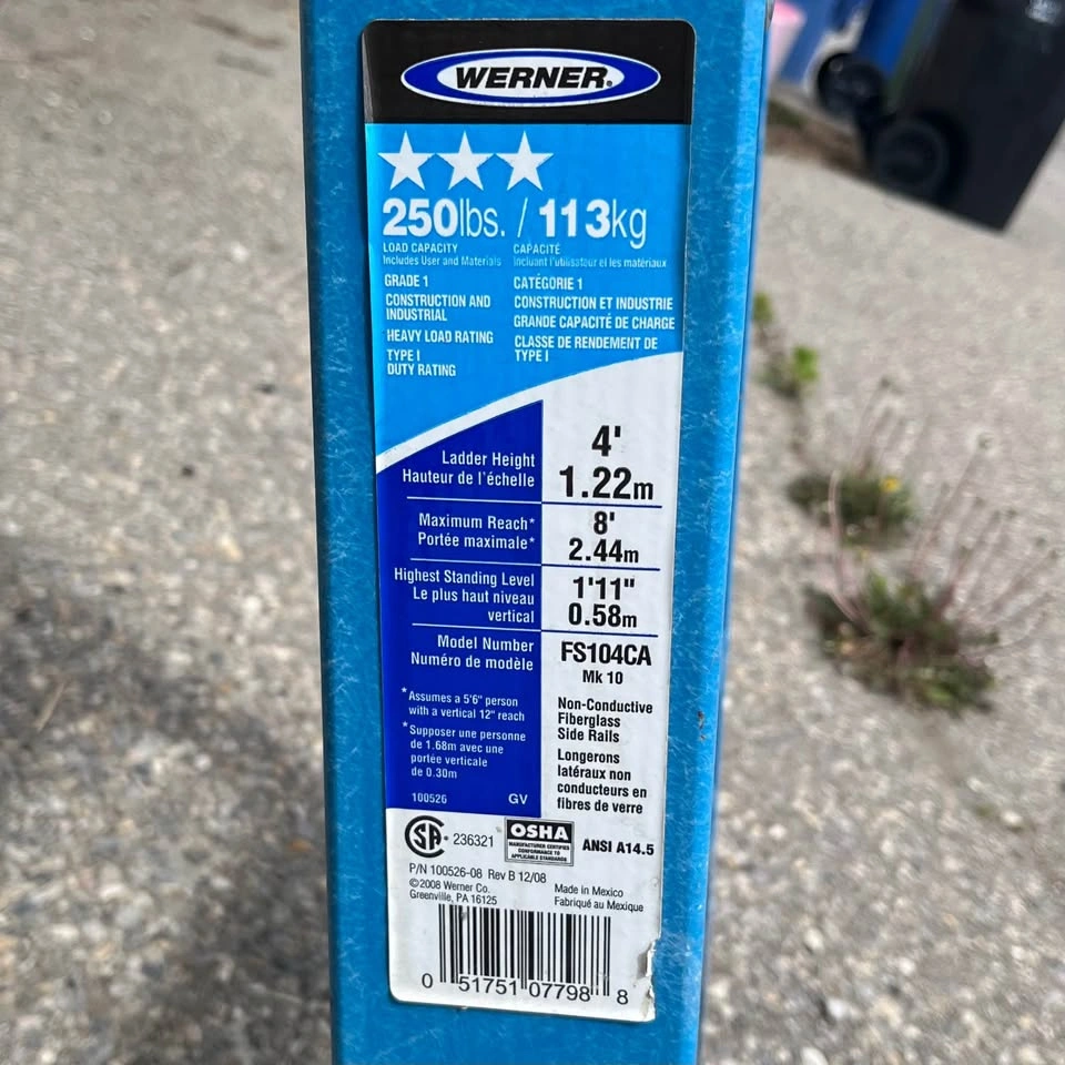 Werner FS104CA 4ft Step Ladder - photo 4