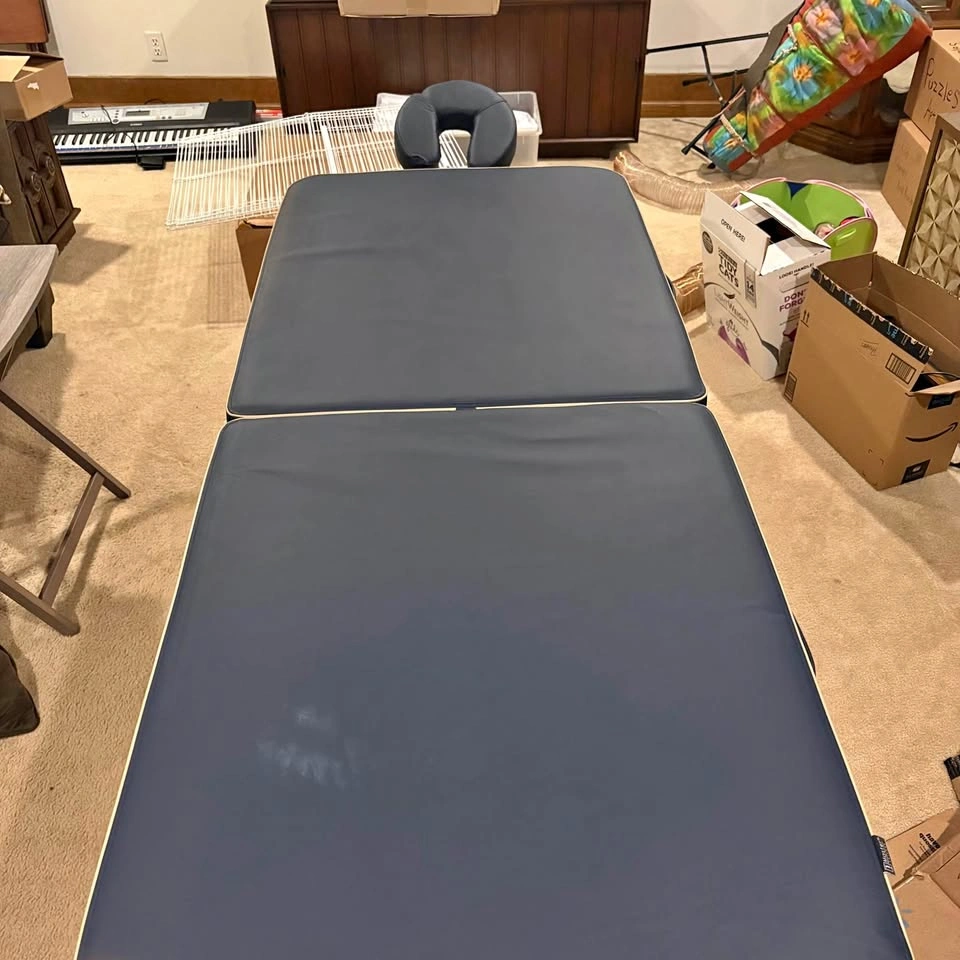 Master Foldable Massage Table