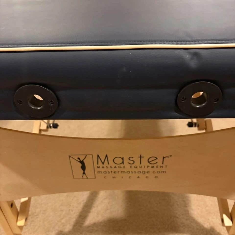 Master Foldable Massage Table - photo 3