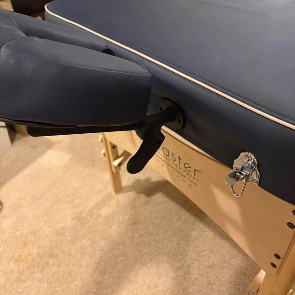 Master Foldable Massage Table - photo 5