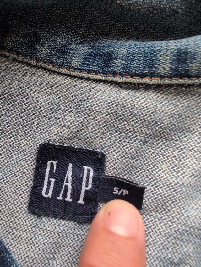 Gap Denim Jacket Woman's Small Jean Jacket - photo 2