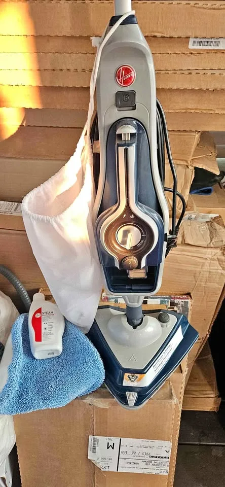 Hoover floor steamer thumbnail