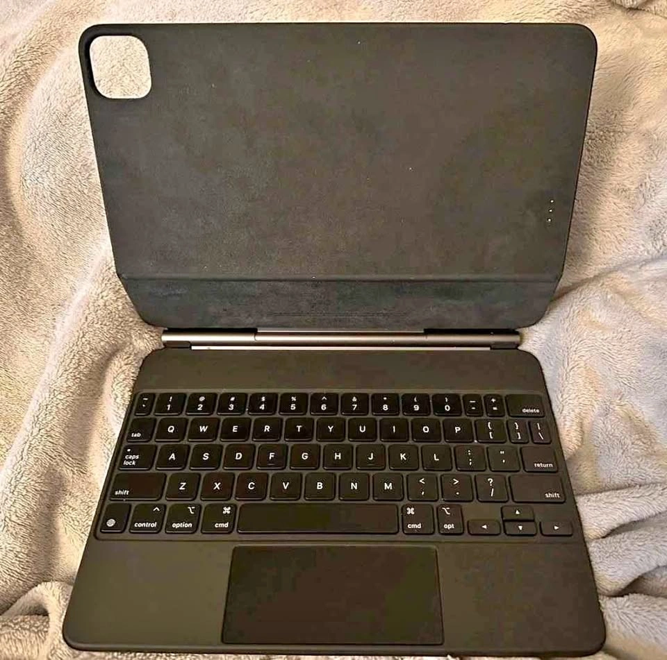 Apple Magic Keyboard for 11-inch iPad Air/Pro