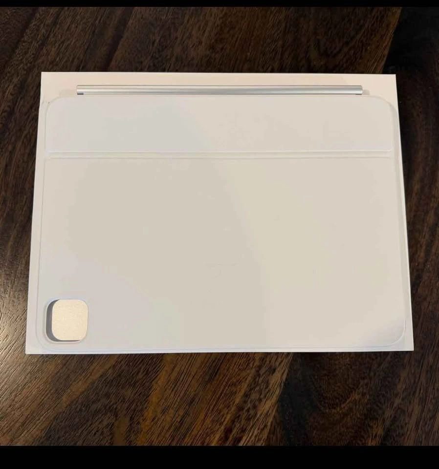 Magic Keyboard White 11-inch M4/M5 - photo 2