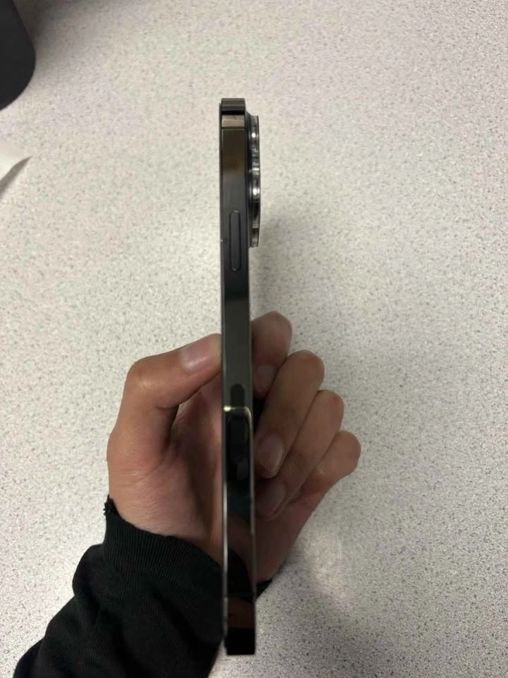 iPhone 12 Pro Max 128GB - 100% Battery - photo 2