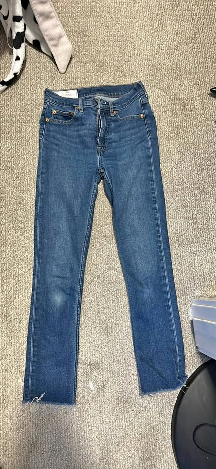 GAP Vintage Slim High Rise Jeans Size 24 Raw Hem