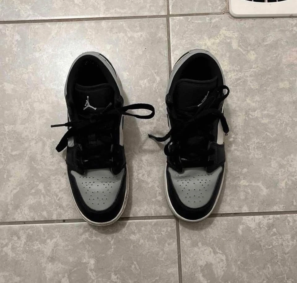 Jordan 1 Low Black White Grey Sneakers Size 5.5 - photo 3