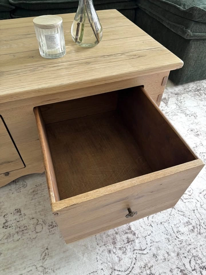 Solid Oak Coffee Table with Storage Drawers - photo 3