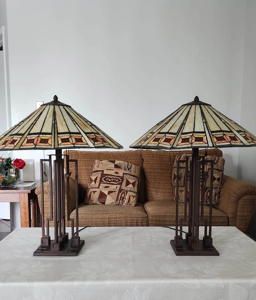 Mission-Style Stained Glass Table Lamps - Pair - photo 2