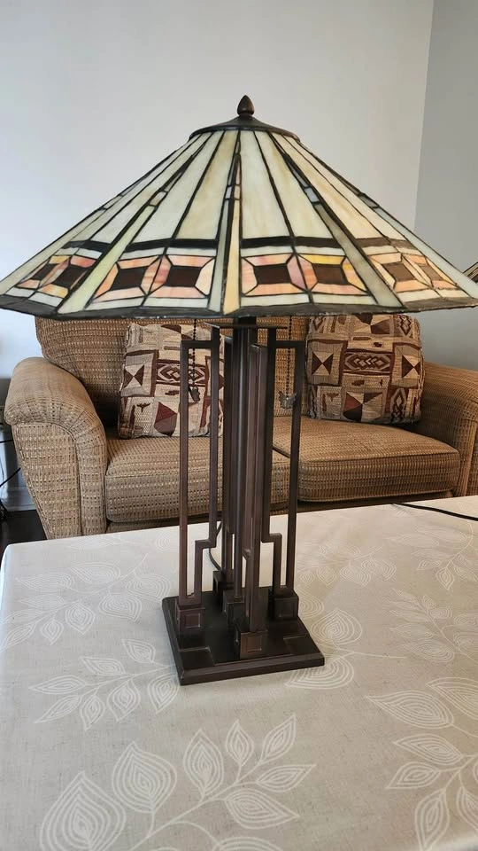 Mission-Style Stained Glass Table Lamps - Pair - photo 5
