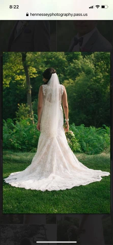 Kenneth Winston Wedding Dress Size 14 (fits 8-10) + Veil