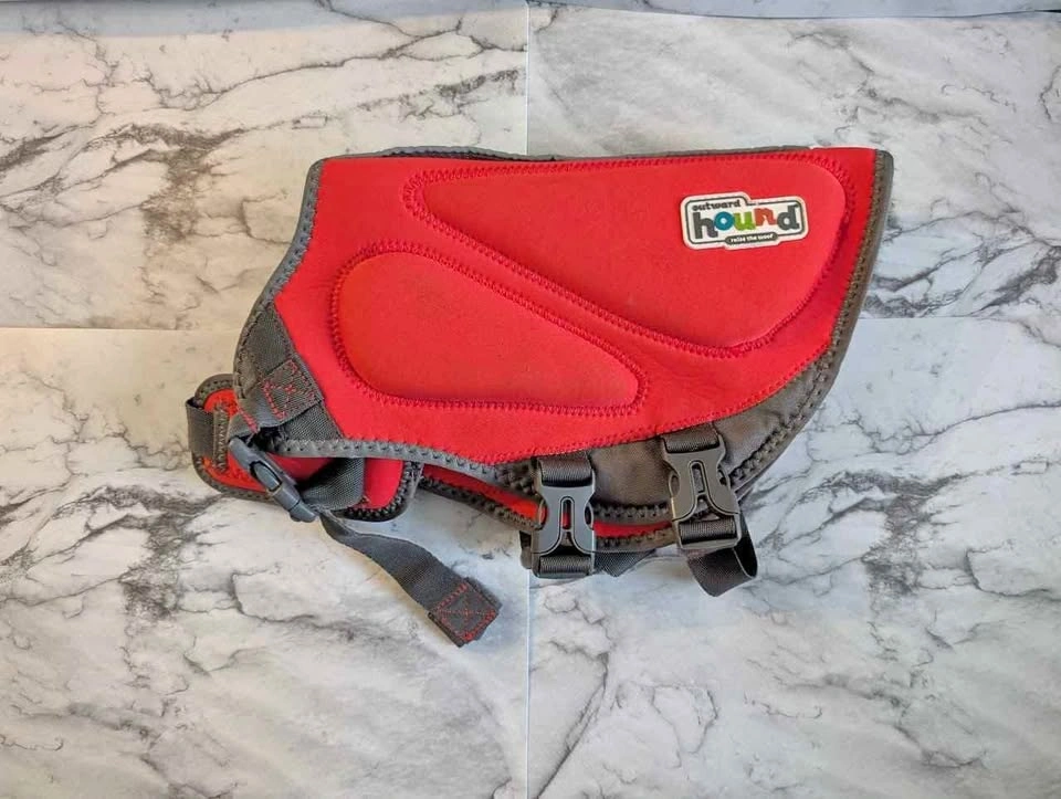 Outward Hound Dog Life Jacket M