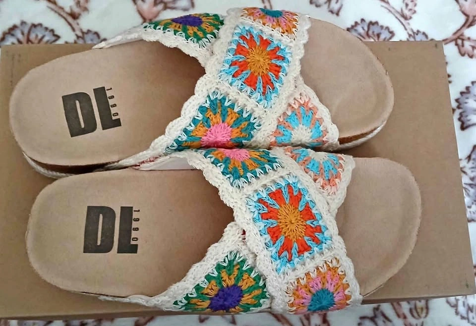 New Size 6 Womans Crochet Sandals