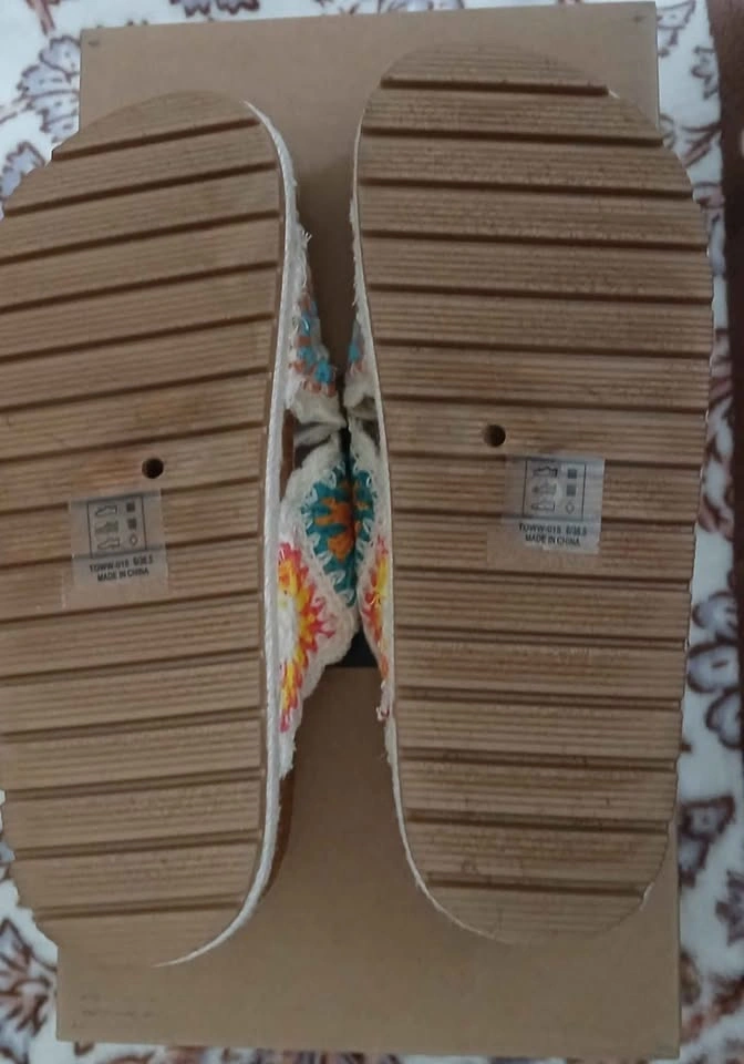 New Size 6 Womans Crochet Sandals - photo 4