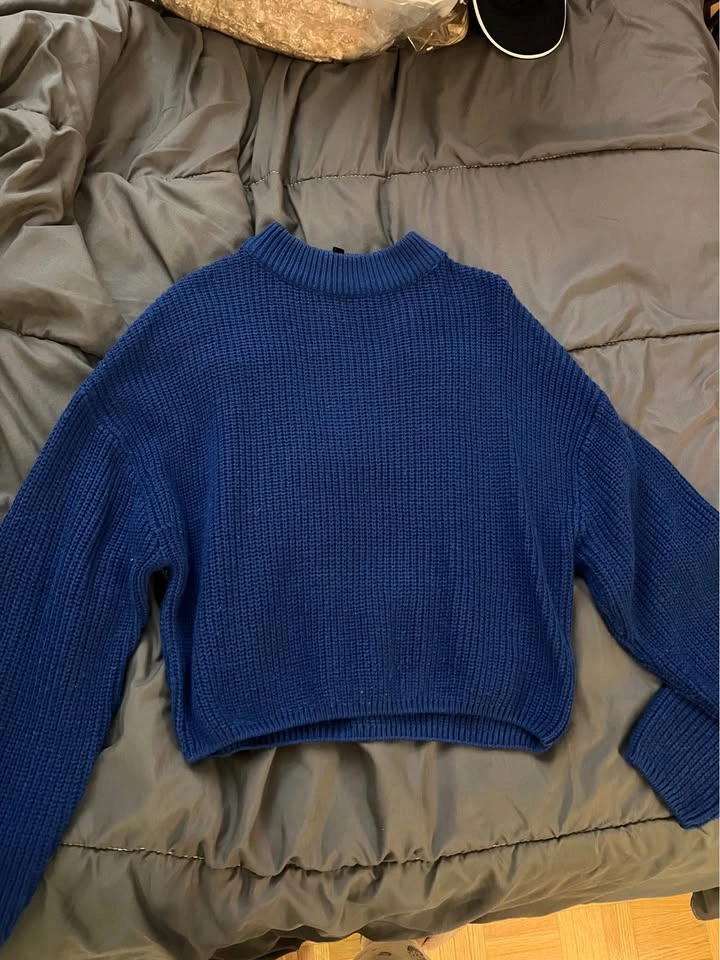 Women’s Sweaters - photo 3
