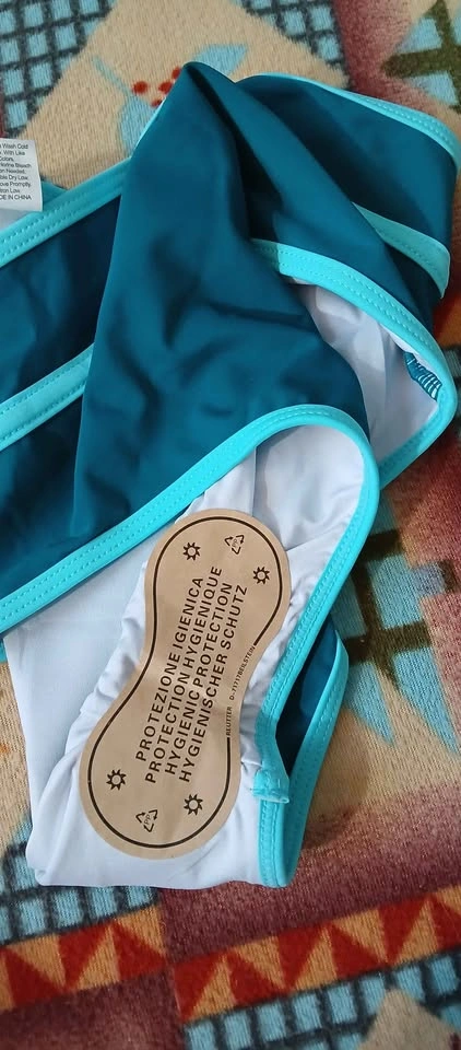 New Small Woman's Teal Two-Piece Swimsuit - photo 2