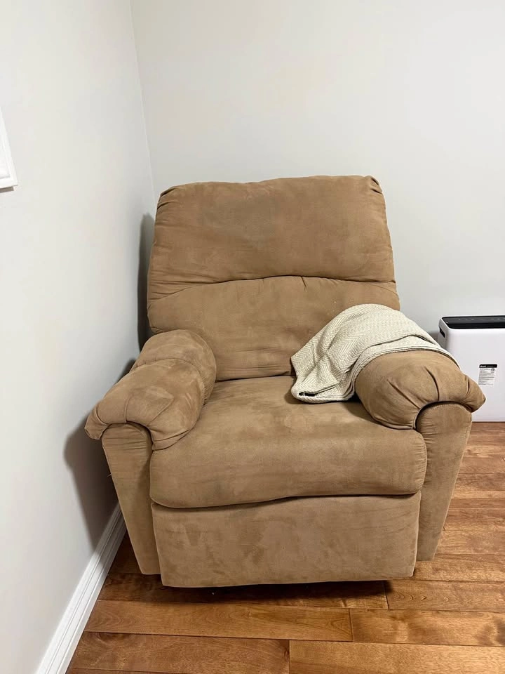 Brown recliner chair
