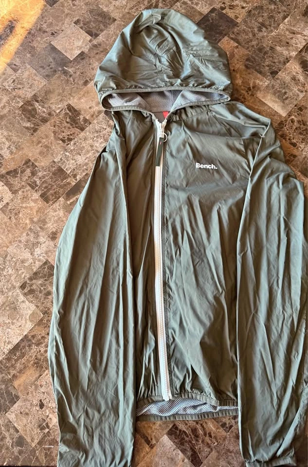 Bench Windbreaker Jacket M/M