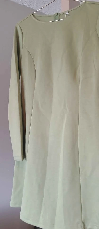 Sage Green Long Sleeve Mini Dress Size Medium - photo 3