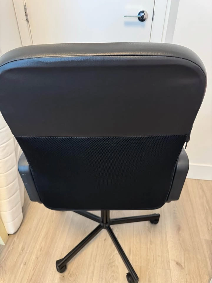 Black Office Chair - photo 3