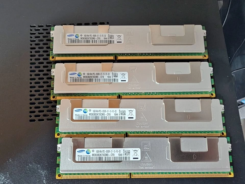 Server RAM 64 GB (4x16GB)
