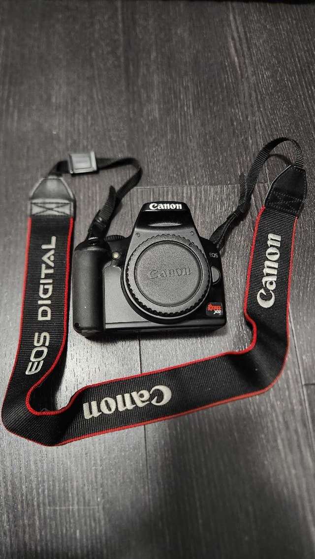 CANON REBEL XS (DSLR)
