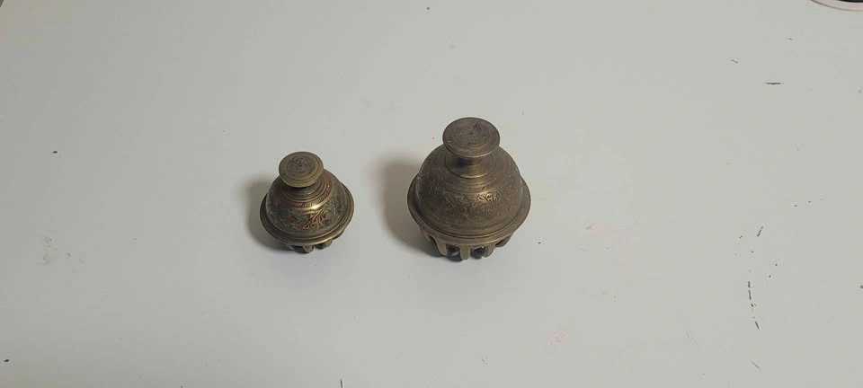 Two antique brass etched bells - photo 2