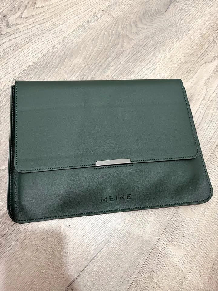 MEINE Vegan Leather Portfolio Folio – Green, Brand New