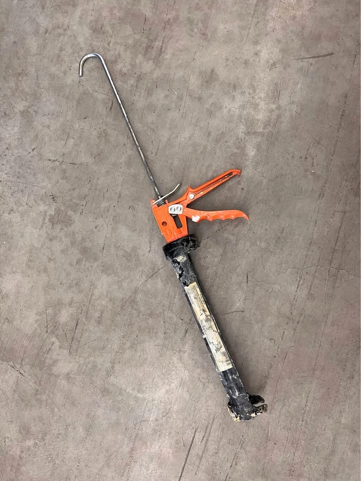 Large Caulking Gun - photo 4