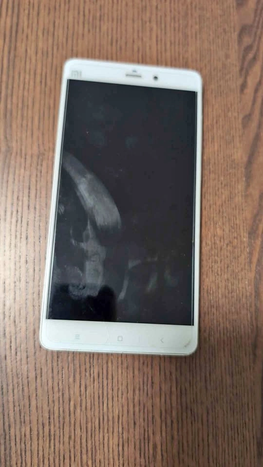 Xiaomi Note LTE 2015 Low usage Smartphone