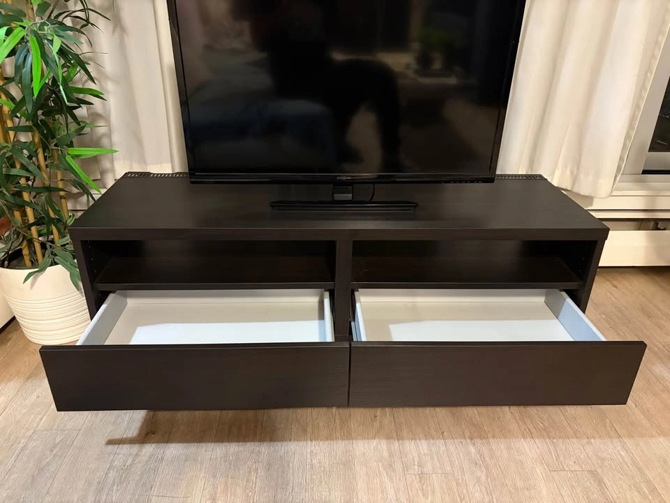 IKEA Besta TV Stand - Like New Condition - photo 4
