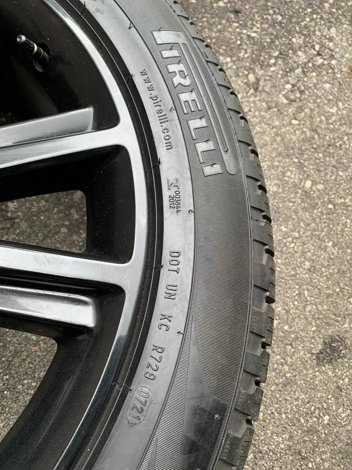 Ford Edge OEM Rims with All Season Tires 245/50R20 - photo 3