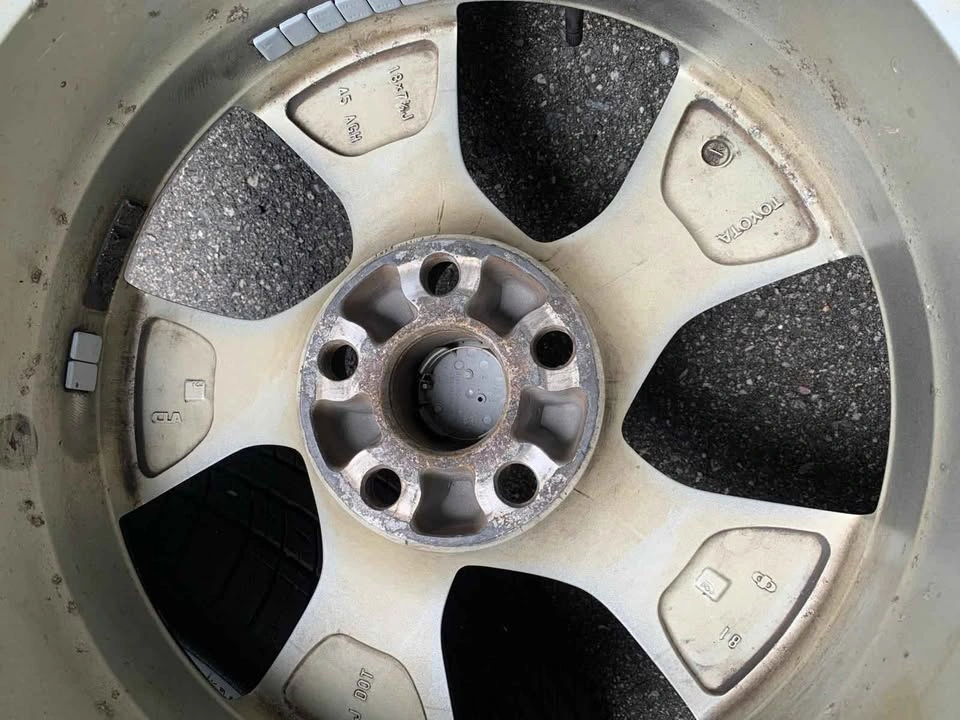 Toyota Camry Rims with All Season Tires 225/45R18 - photo 4